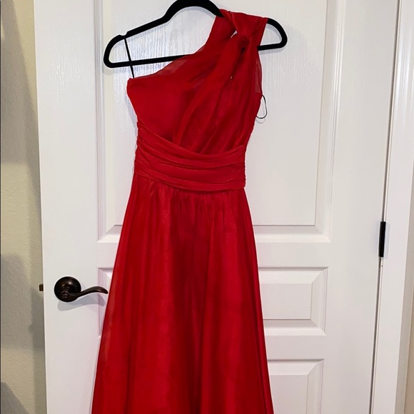 Red long Dress - Picture 3 of 4